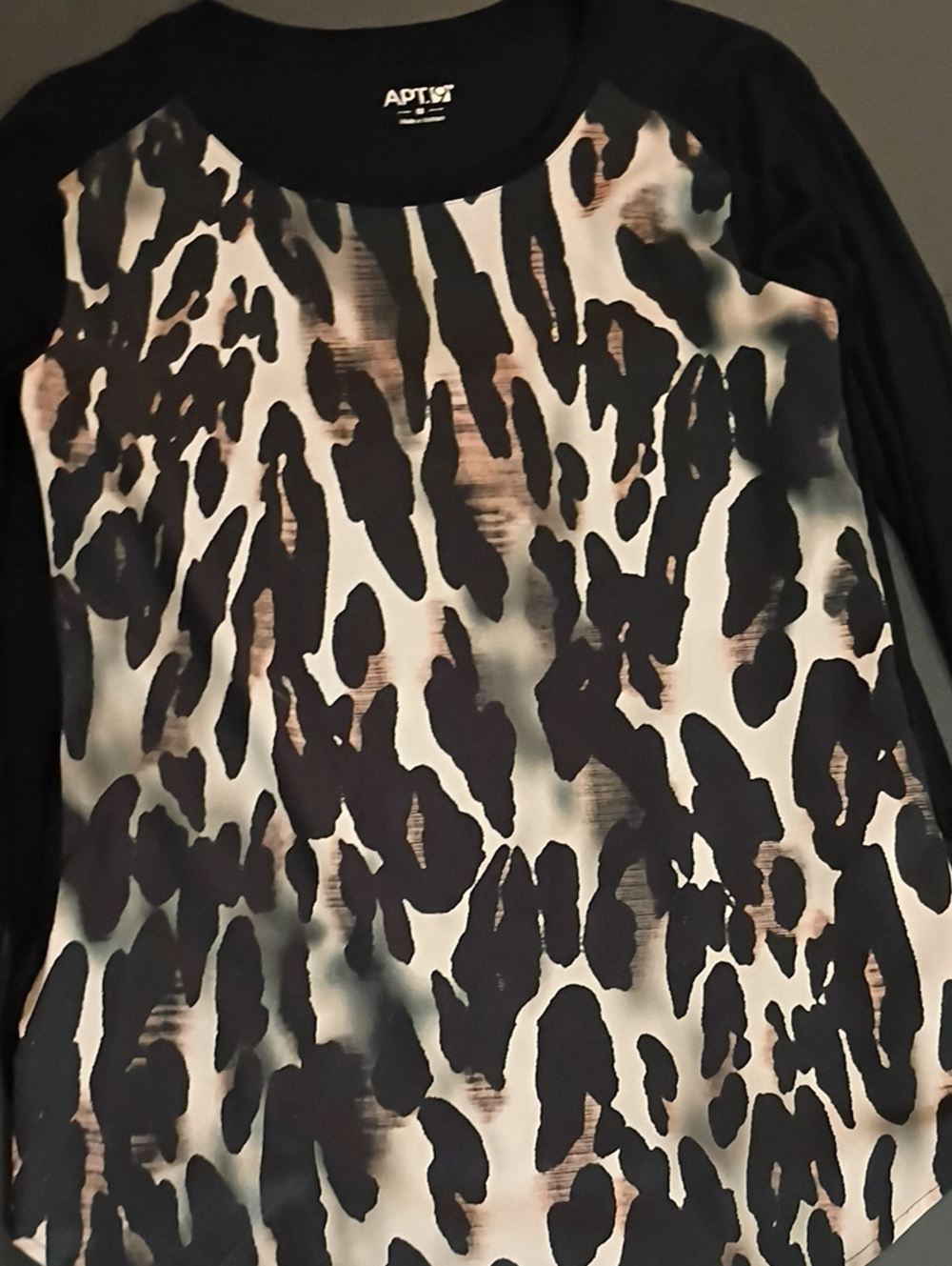 Apt. 9 Black and Cream Leopard-Print Long Sleeve Top Womans